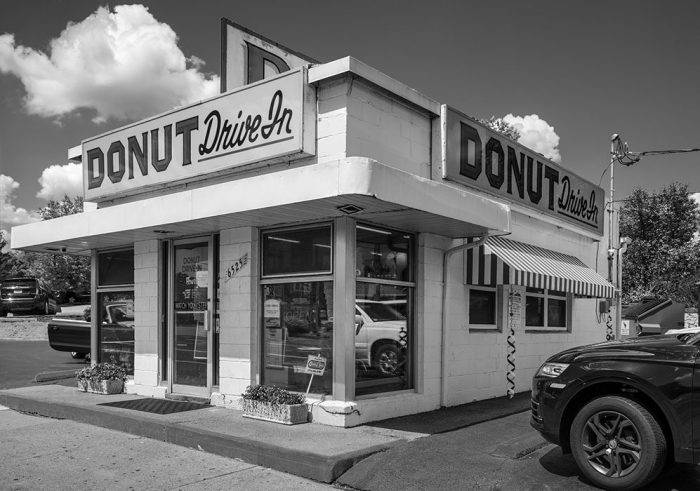 Donut Drive In, Chippewa Street, 2021