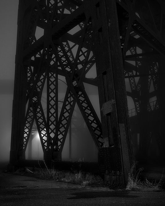 /product//approaches-to-the-macarthur-bridge-fog-night-winter-2022/