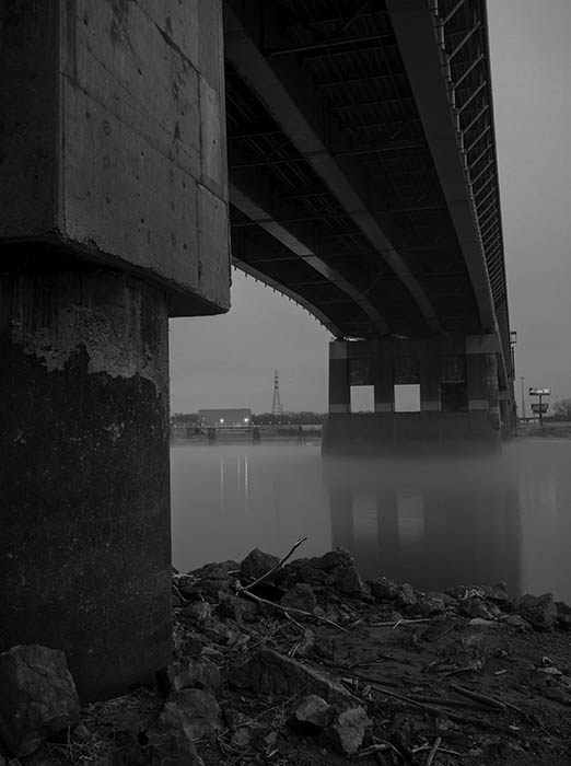 /product//poplar-street-bridge-fog-dusk-low-water-2022/