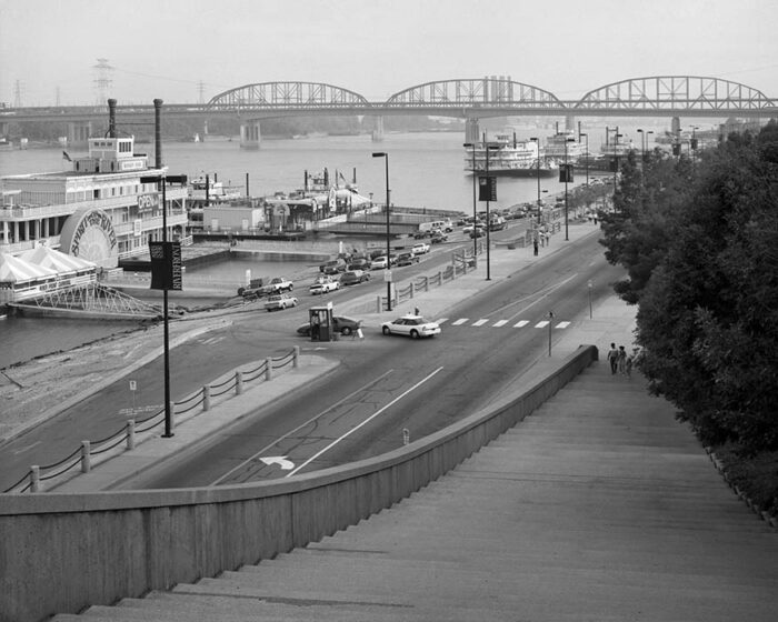 Wharf Street and Riverboats, 1991