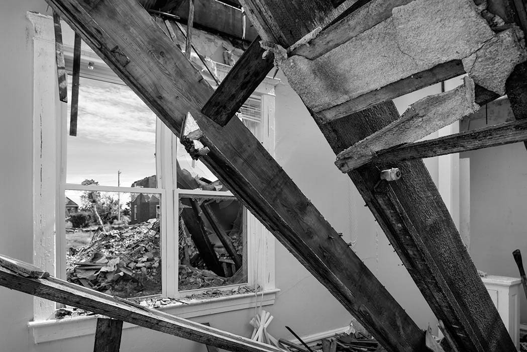 /product//living-room-tornado-damaged-home-2-north-st-louis-2025/