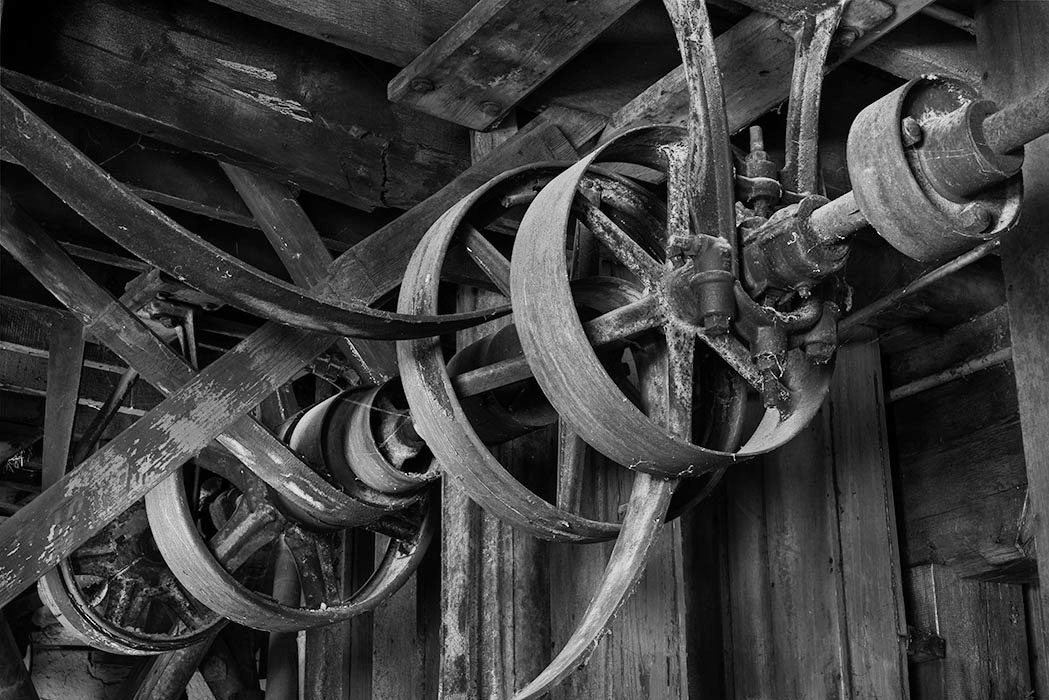 /product//drive-wheels-and-belts-detail-millstadt-grain-elevator-2026/